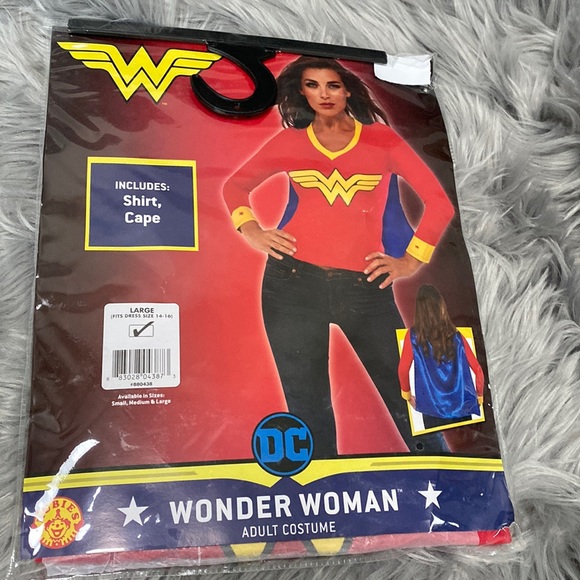 Tops - Wonder Woman costume